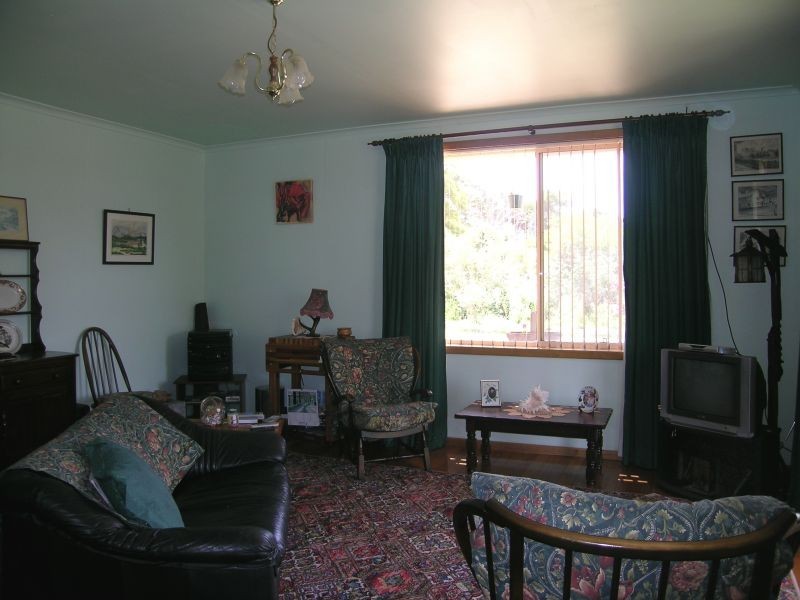 2 Augustus Street, Beauty Point TAS 7270