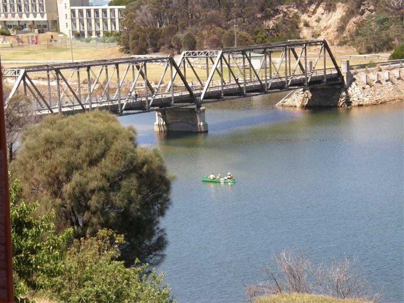 Blue Seas, Scamander TAS 7215