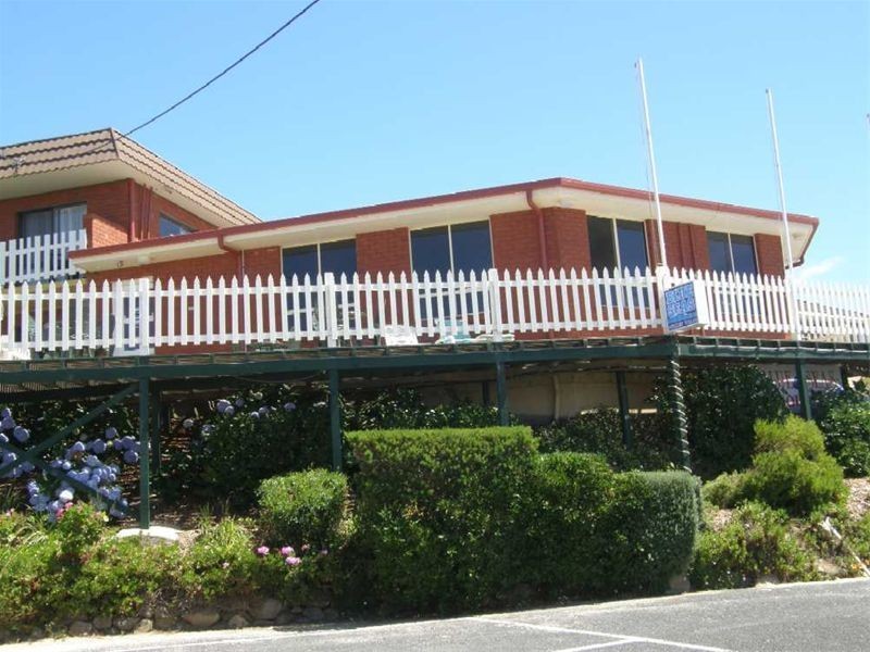Blue Seas – Scamander, St Helens TAS 7216