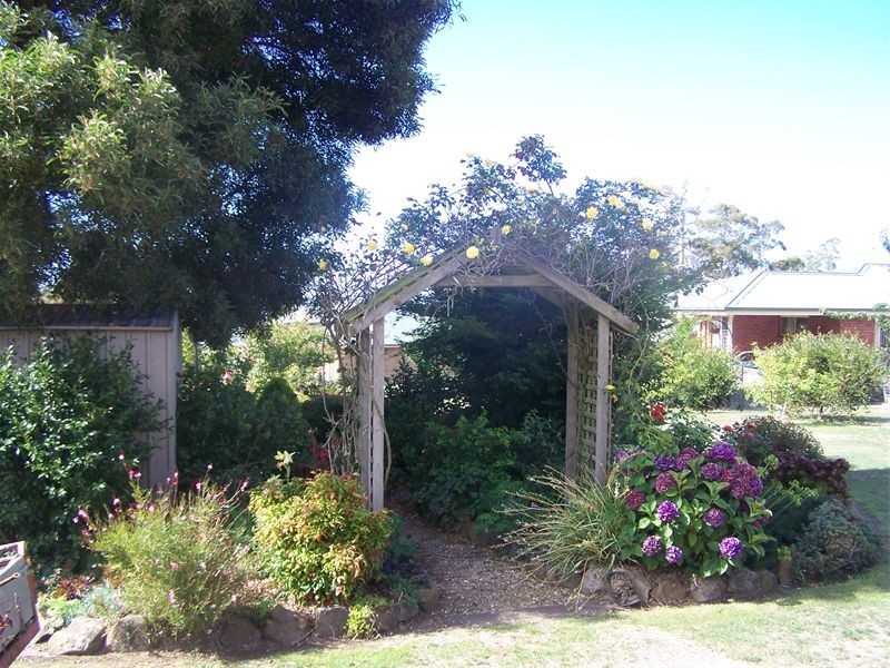 2  Adley Court, Beauty Point TAS 7270