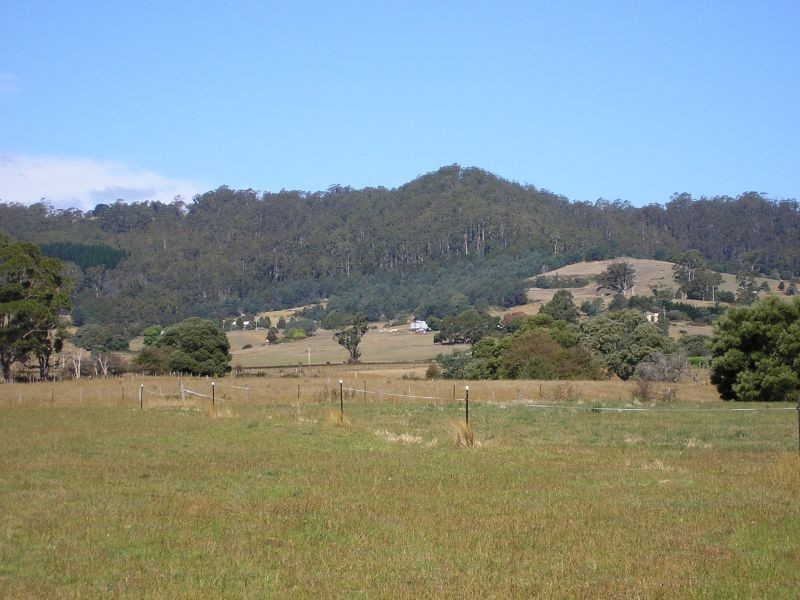 77  Loop Road, Glengarry TAS 7275