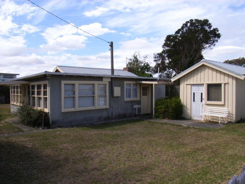 6-8  Eton Street, Beauty Point TAS 7270