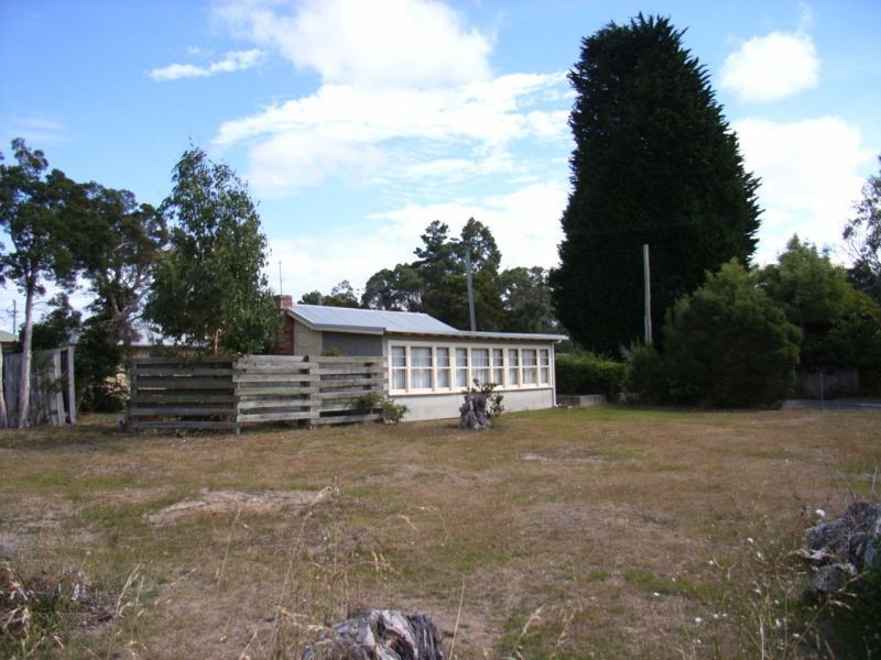 6-8  Eton Street, Beauty Point TAS 7270