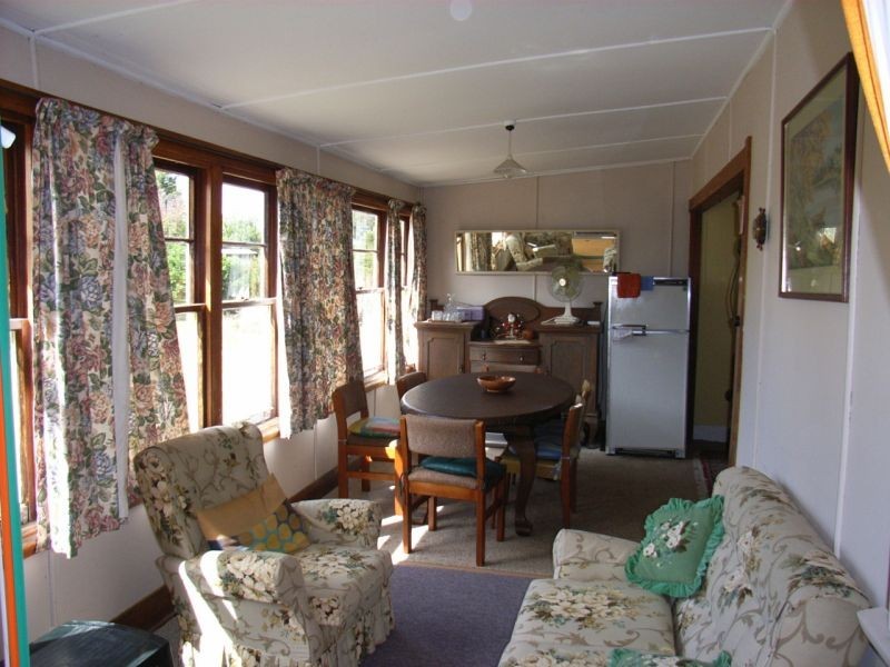 6-8  Eton Street, Beauty Point TAS 7270