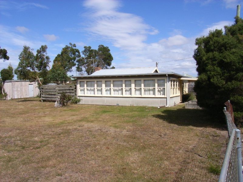 6-8  Eton Street, Beauty Point TAS 7270