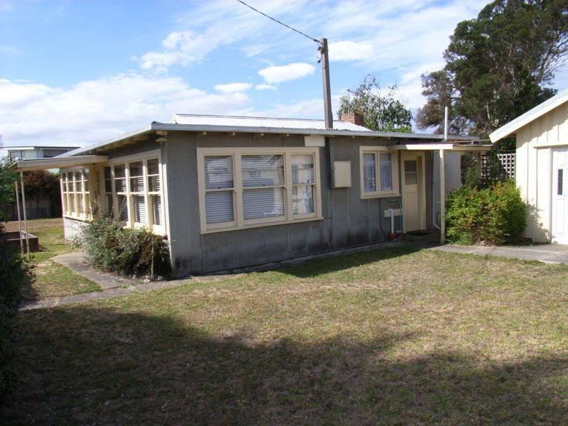 6-8  Eton Street, Beauty Point TAS 7270