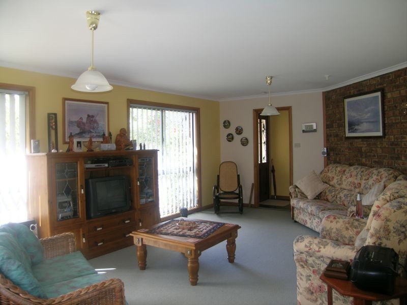 6 Swan Point Road, Swan Point TAS 7275