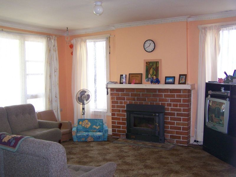 30  Weld Street, Beaconsfield TAS 7270