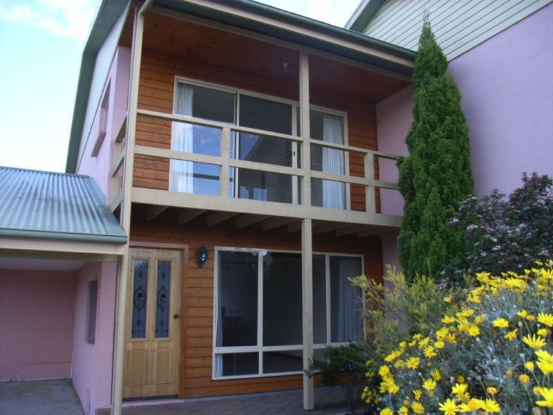 Unit 5 7-9   Flinders Street, Beauty Point TAS 7270