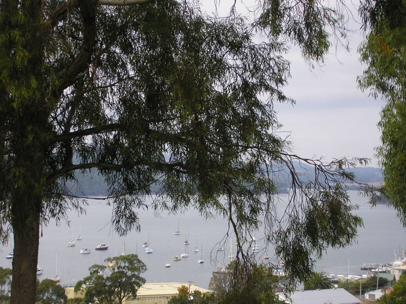118  Oxford Street, Beauty Point TAS 7270