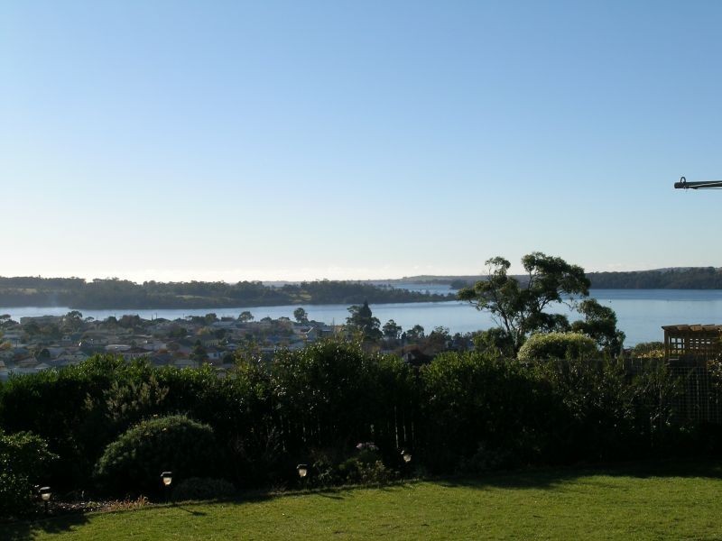10 Ross Street, Beauty Point TAS 7270