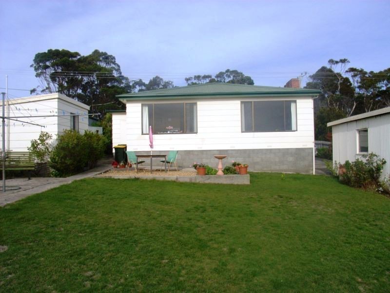 10 Ross Street, Beauty Point TAS 7270