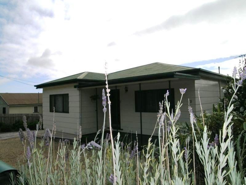 10 Ross Street, Beauty Point TAS 7270