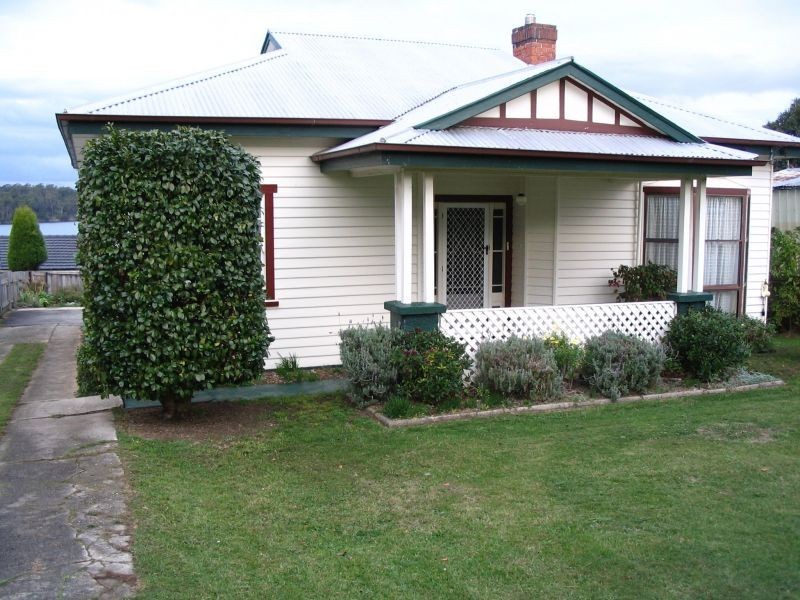 40   Flinders Street, Beauty Point TAS 7270