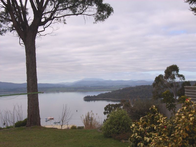 102   Oxford Street, Beauty Point TAS 7270