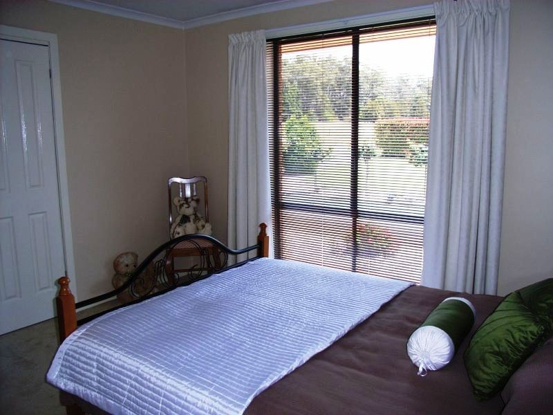 102   Oxford Street, Beauty Point TAS 7270