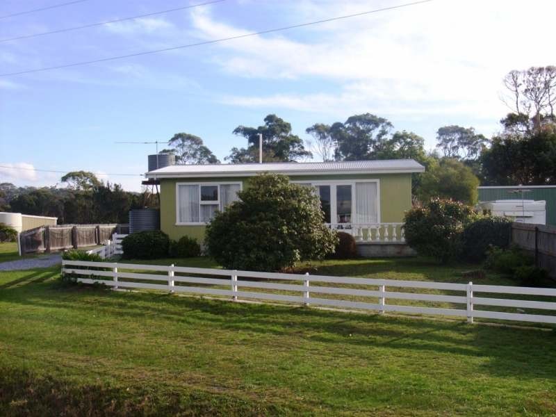 1201  Greens Beach Road, Kelso TAS 7270