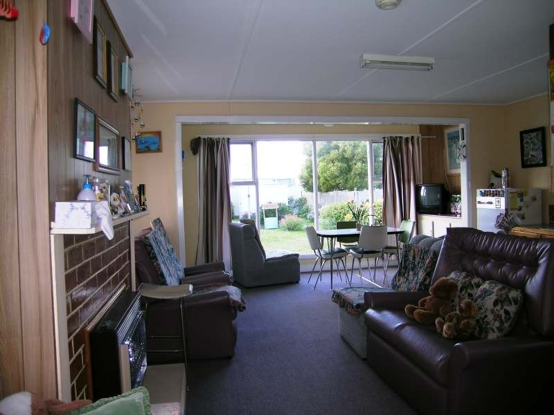 *  ‘TE PAPA’ 14 Ferguson Street, Kelso TAS 7270