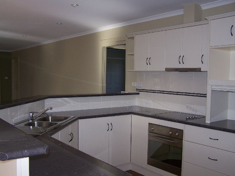 2/23  King Street, Perth TAS 7300