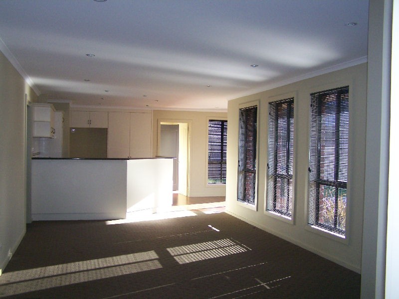 2/23  King Street, Perth TAS 7300