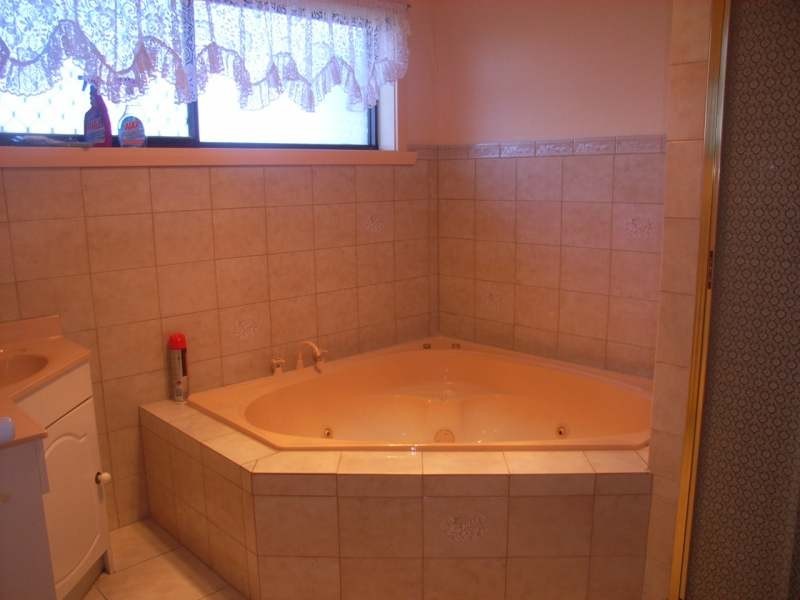 2-4  West Arm Road, Beauty Point TAS 7270