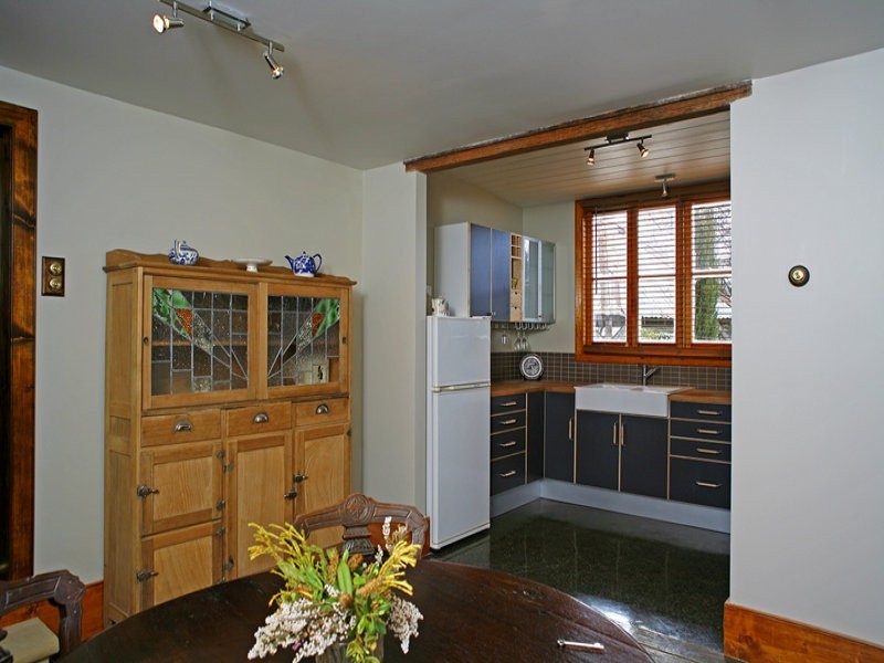 32  Bond Street, Ross TAS 7209
