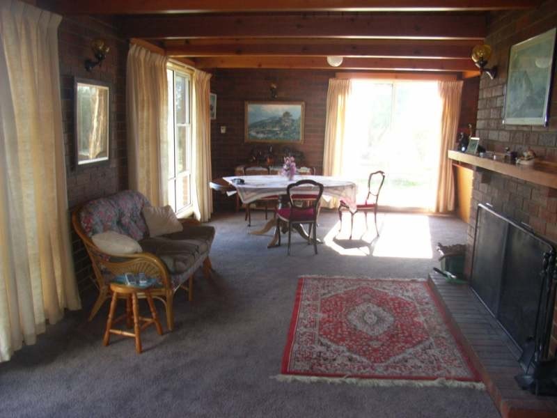 Whites Road, Beaconsfield TAS 7270