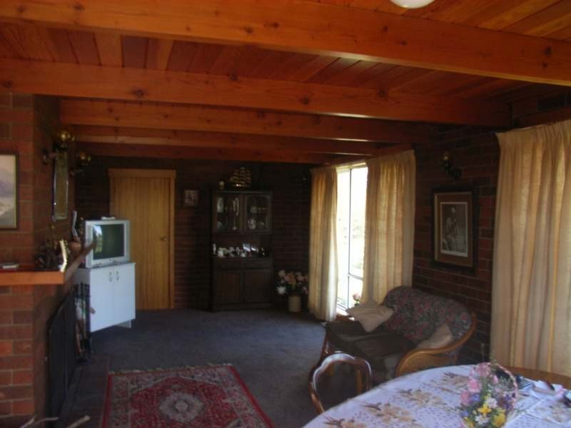 Whites Road, Beaconsfield TAS 7270