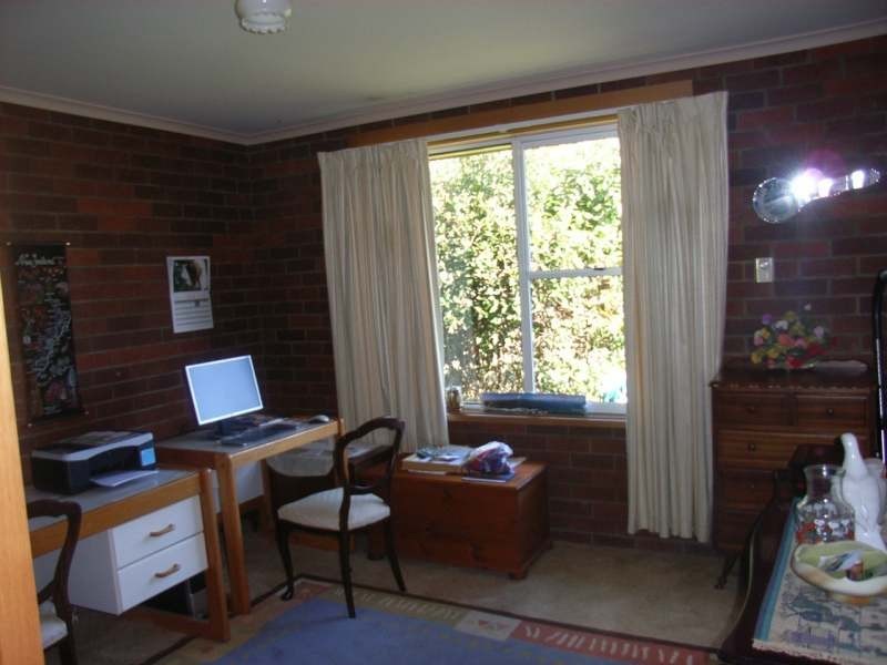 Whites Road, Beaconsfield TAS 7270