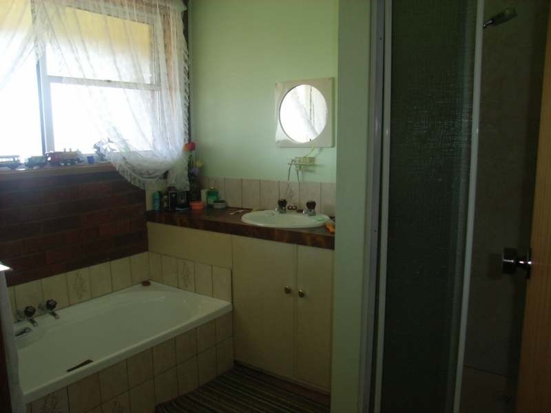 Whites Road, Beaconsfield TAS 7270