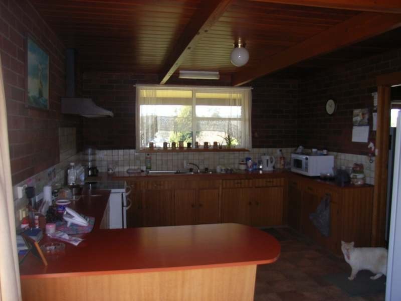 Whites Road, Beaconsfield TAS 7270