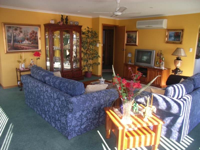 2  Ernest Street, Beauty Point TAS 7270