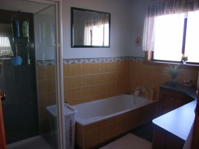 2  Ernest Street, Beauty Point TAS 7270