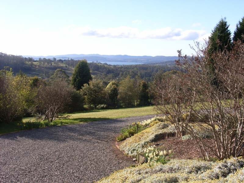 14 Mountain View Crescent, Grindelwald TAS 7277