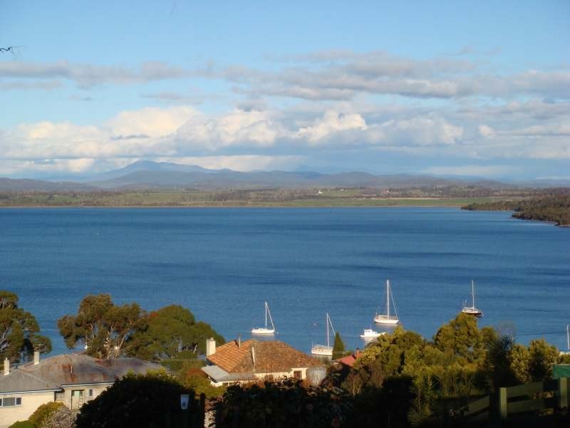 Beauty Point TAS 7270