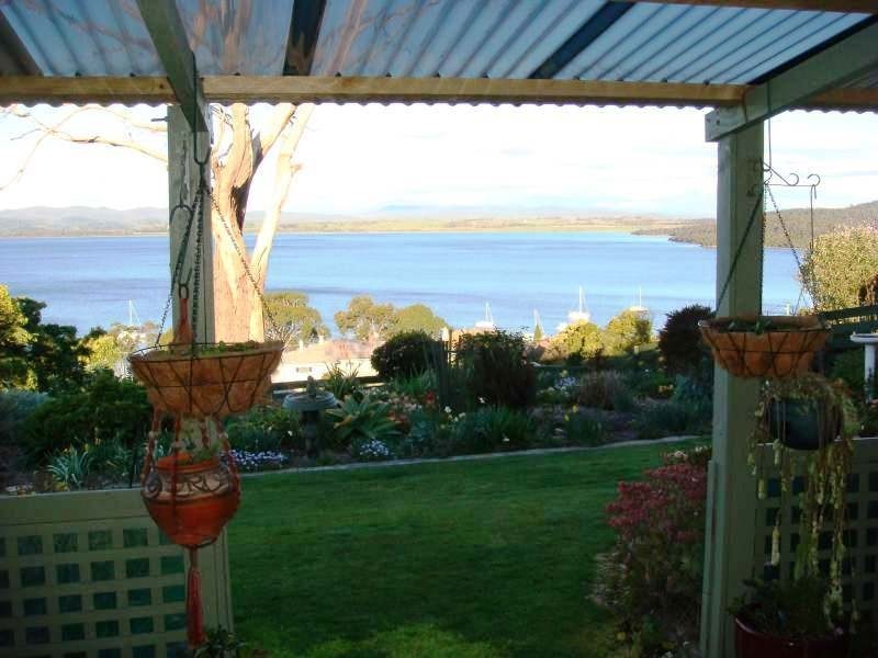 Beauty Point TAS 7270