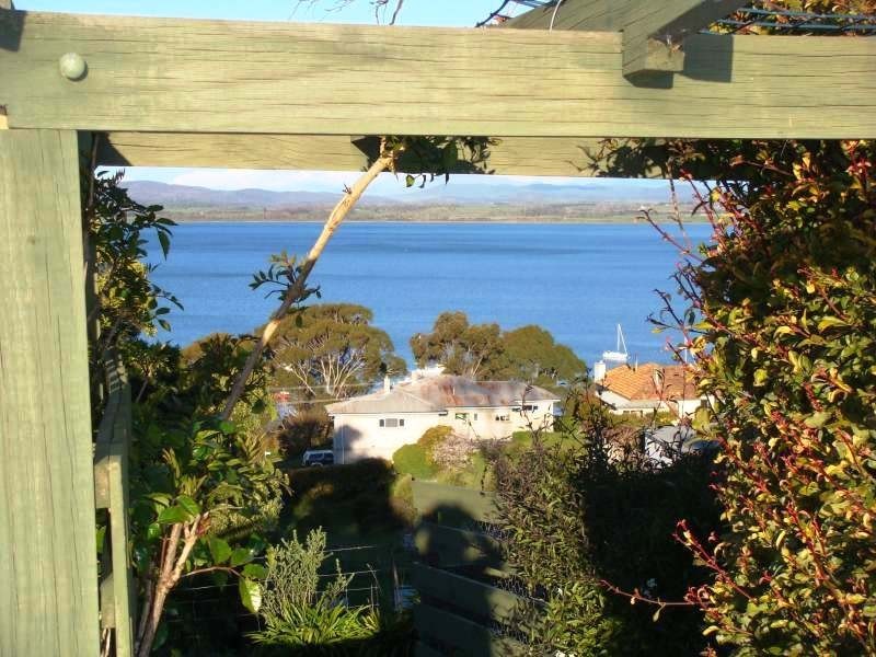 Beauty Point TAS 7270