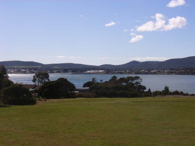 239 Bevic Road, Clarence Point TAS 7270