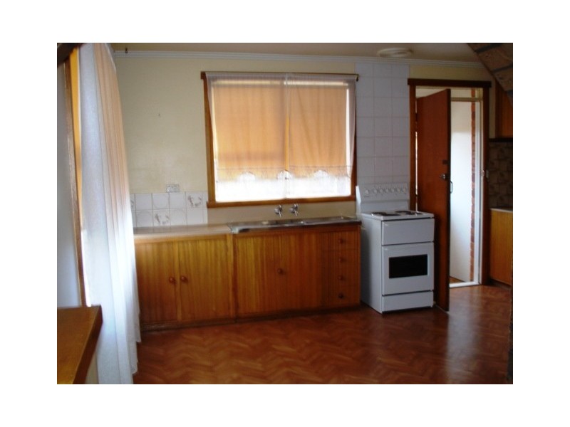 Paringa   Avenue, Newnham TAS 7248