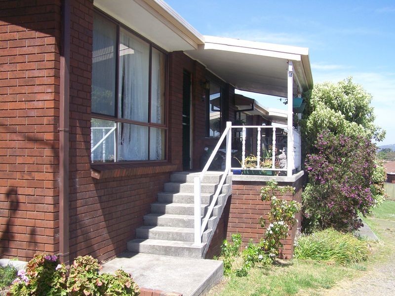18 Bronzewing Avenue, Newnham TAS 7248