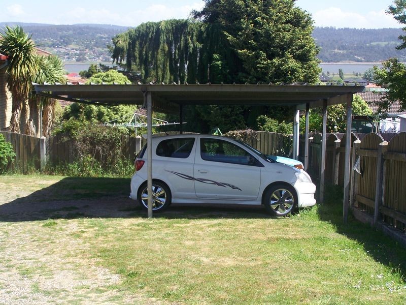 18 Bronzewing Avenue, Newnham TAS 7248