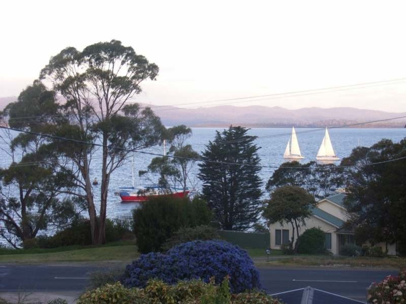 177 Flinders Street, Beauty Point TAS 7270