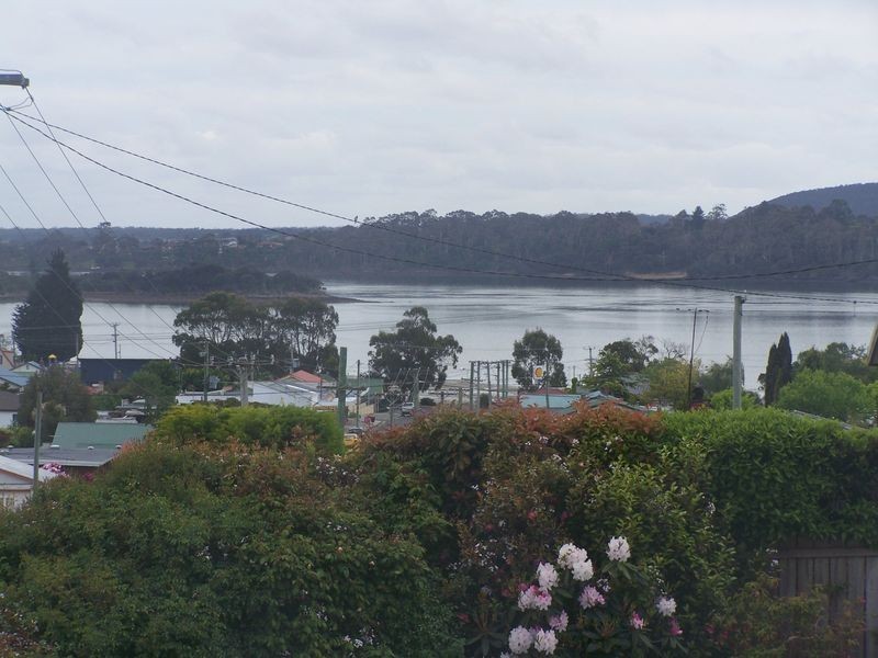 146  Charles Street, Beauty Point TAS 7270