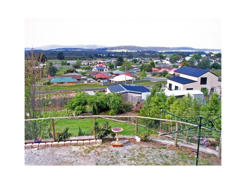 38 Brooklyn Street, Beaconsfield TAS 7270