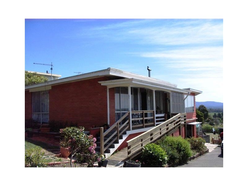 131 Charles Street, Beauty Point TAS 7270