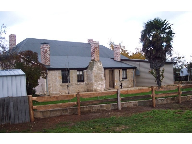 32  Bond Street, Ross TAS 7209