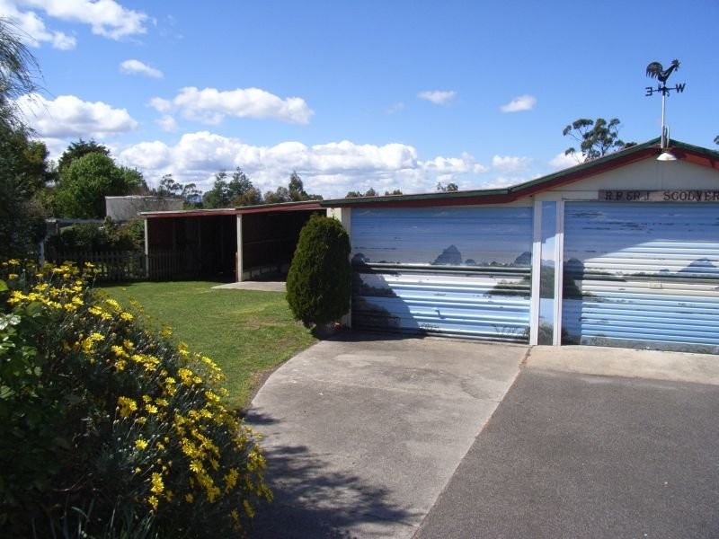 100  Main Road, Exeter TAS 7275