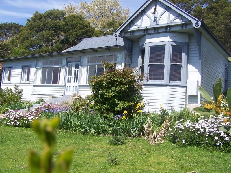13  Main Road, Lanena TAS 7275
