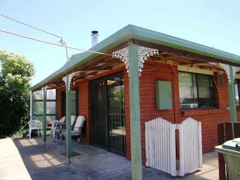 8 Beatty Street, Beauty Point TAS 7270