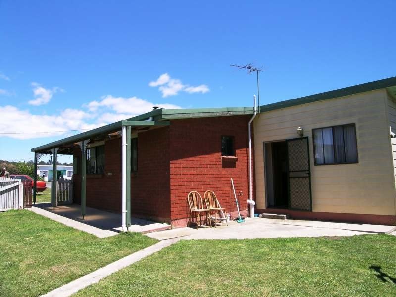 8 Beatty Street, Beauty Point TAS 7270